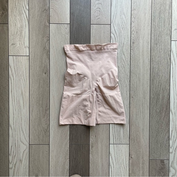 Women's Tan High-Waisted Shorts - Picture 1 of 5